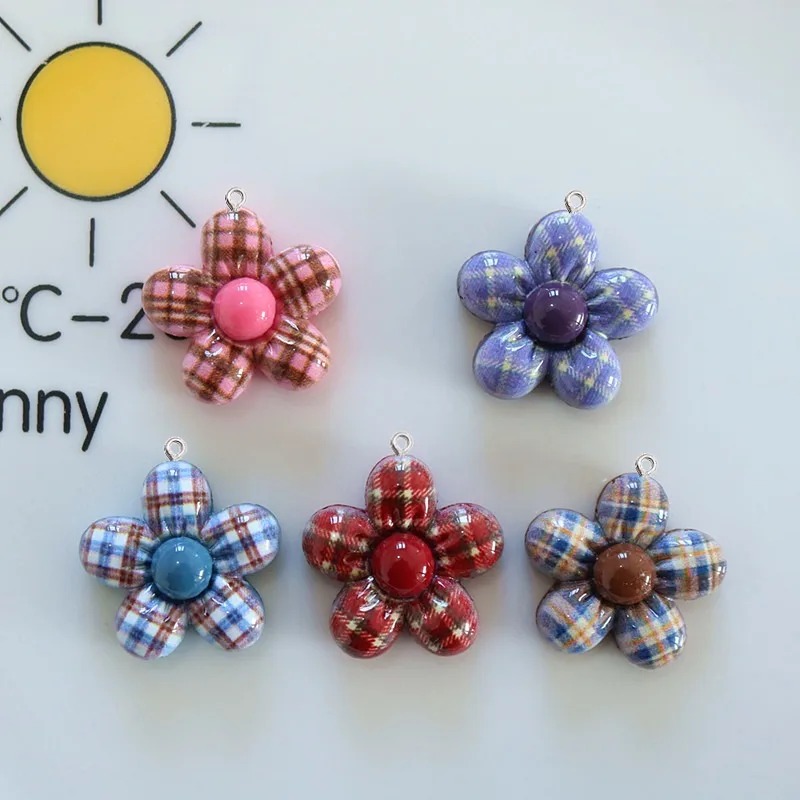 Resin Art Earrings Material - 10 個甘い花平面樹脂ペンダントジュエリー所見用アクセサリーイヤリングキーホルダーバッグ工芸品アート材料チャームフック