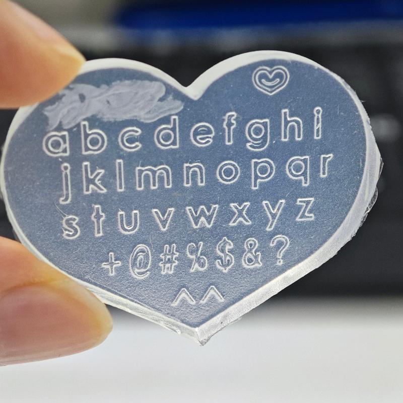 Resin Art Earrings Design - 1/3 個アート装飾ユニバーサル英語文字デザインネイルシリコーン型イヤリングネックレス 3D 樹脂型 DIY ツール