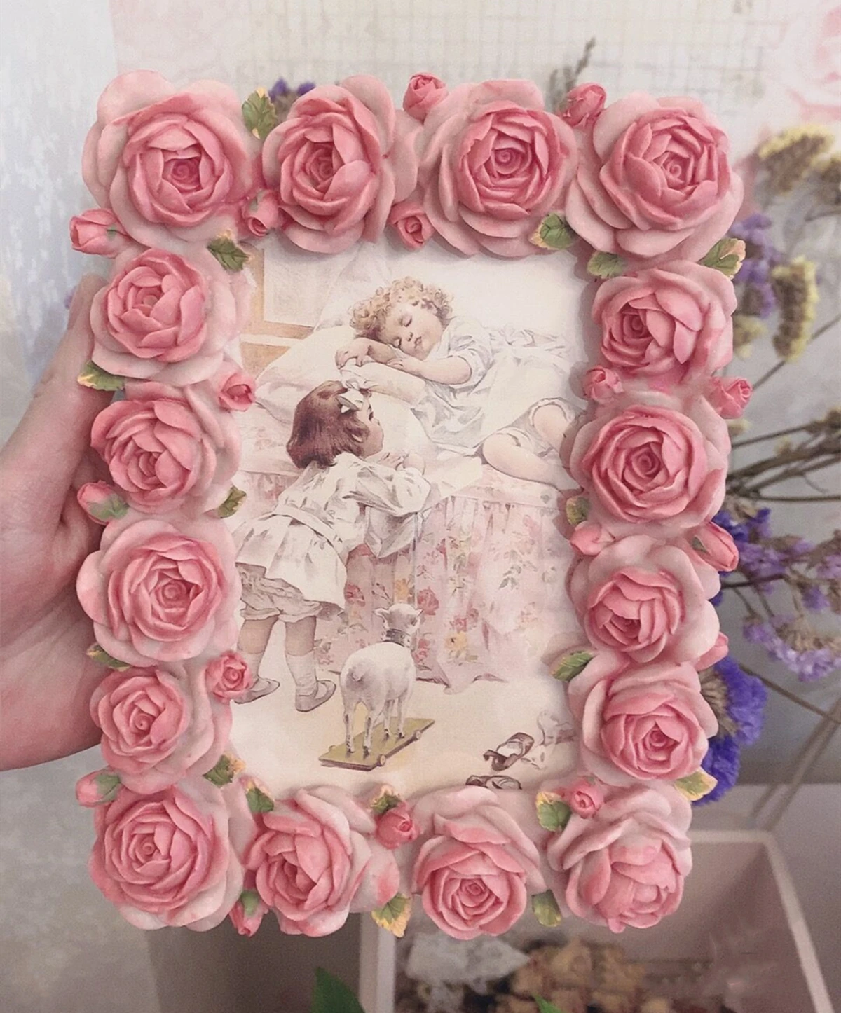 ピンクのバラの長方形のレースの装飾,エッジテーブル,暖かい樹 - Resin Art Photo Frame のレビューと価格