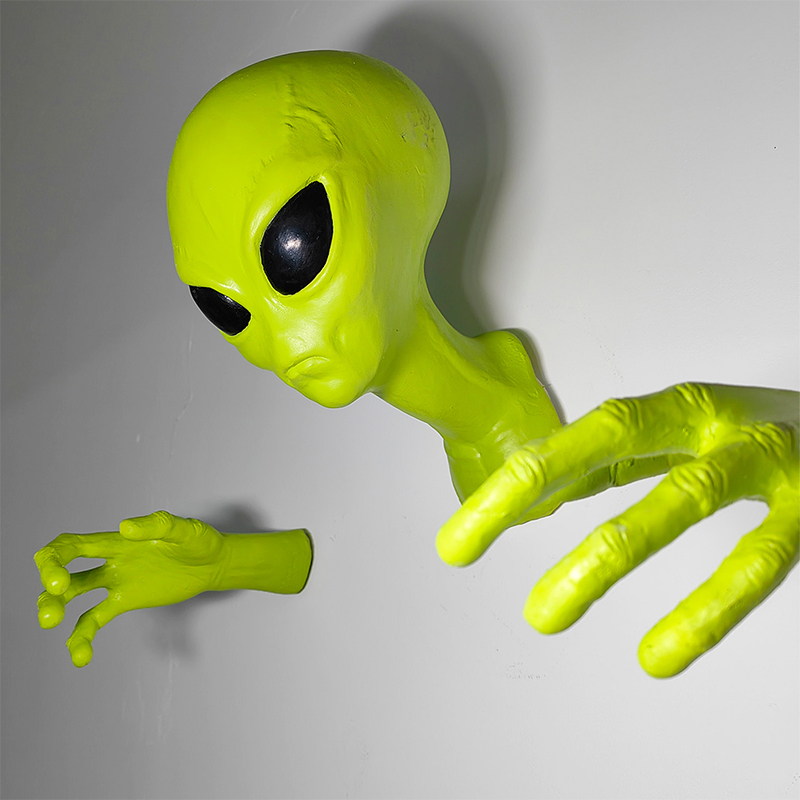 UFOエイリアンウォールアート吊り下げ装飾品、51ゾーンの地 - Resin Art Zone のレビューと価格