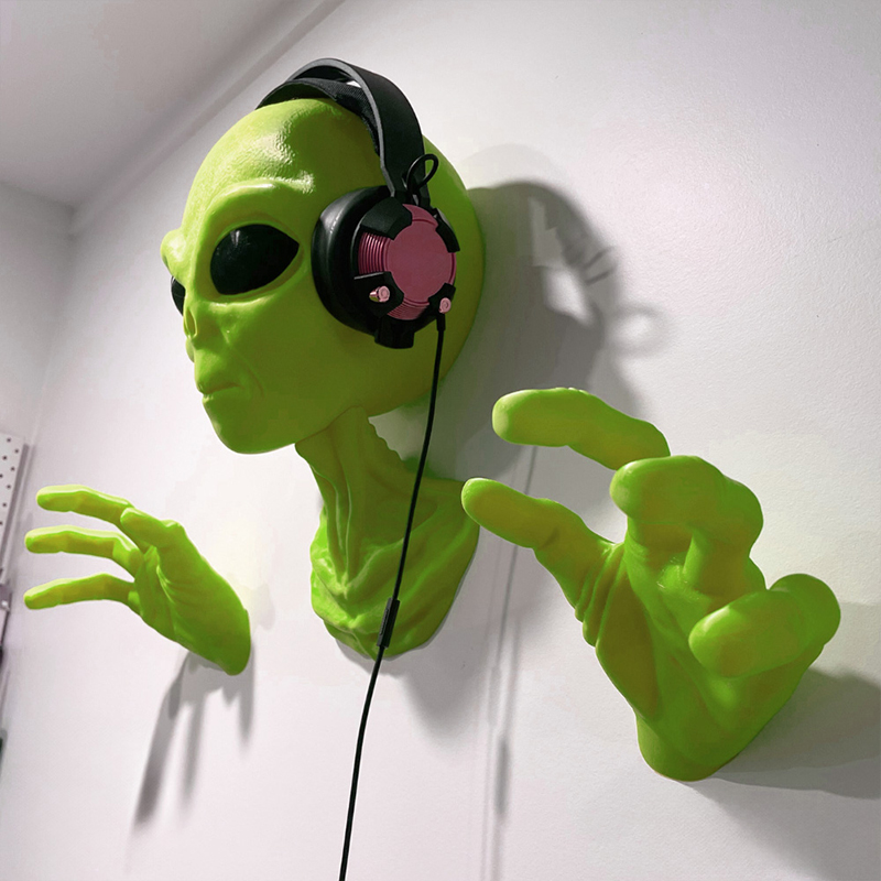 UFOエイリアンウォールアート吊り下げ装飾品、51ゾーンの地 - Resin Art Zone のレビューと価格