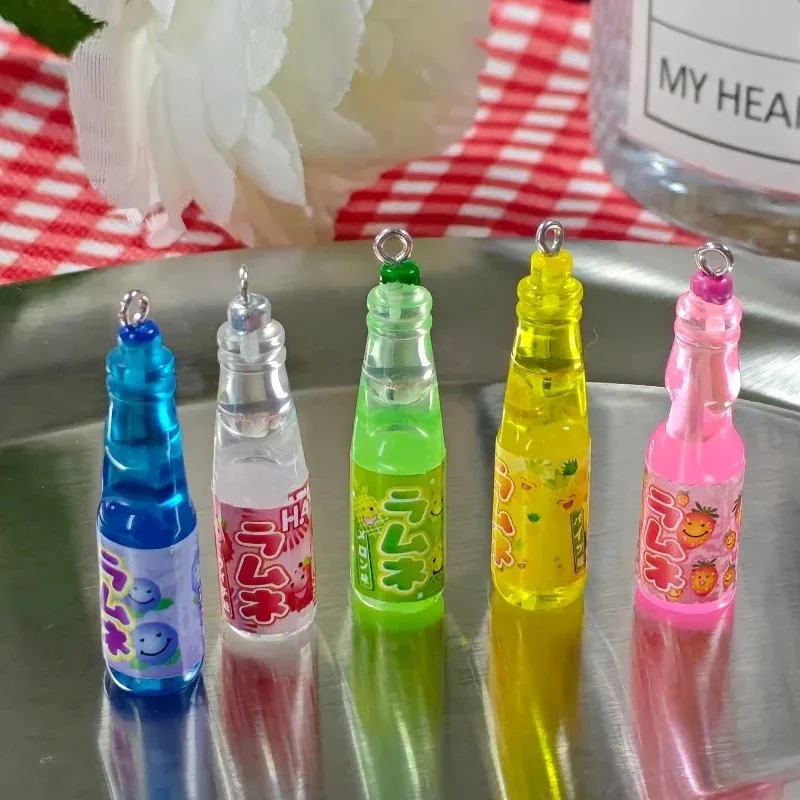 10個入り 小さなソーダボトル レジンチャーム 可愛い飲料ボ - Resin Art Essentials のレビューと価格