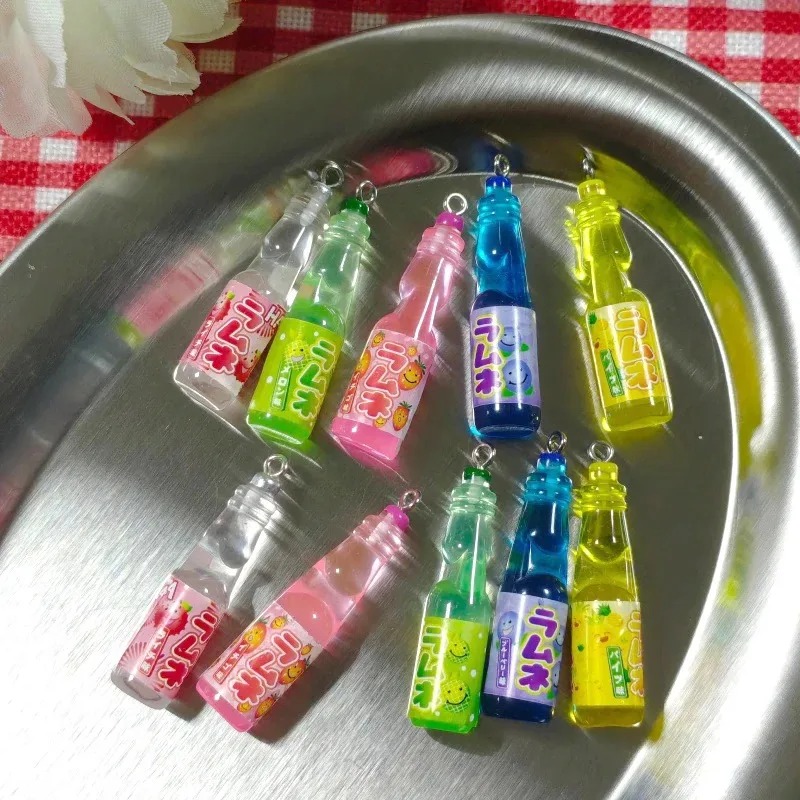 10個入り 小さなソーダボトル レジンチャーム 可愛い飲料ボ - Resin Art Essentials のレビューと価格