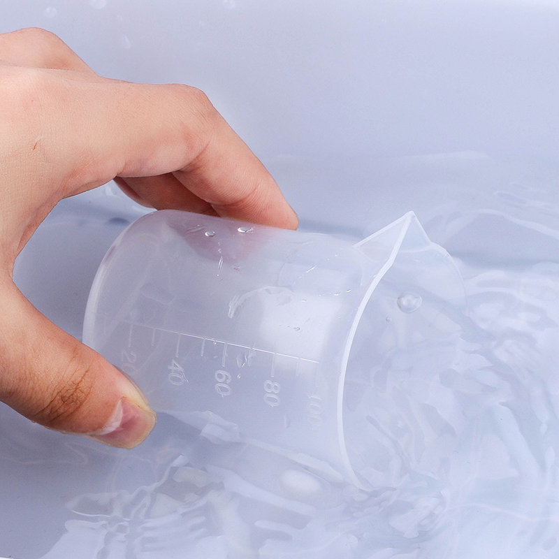 100ML & 30ML プラスチック計量カップ目盛り付きビ - Resin Art Kitchen のレビューと価格