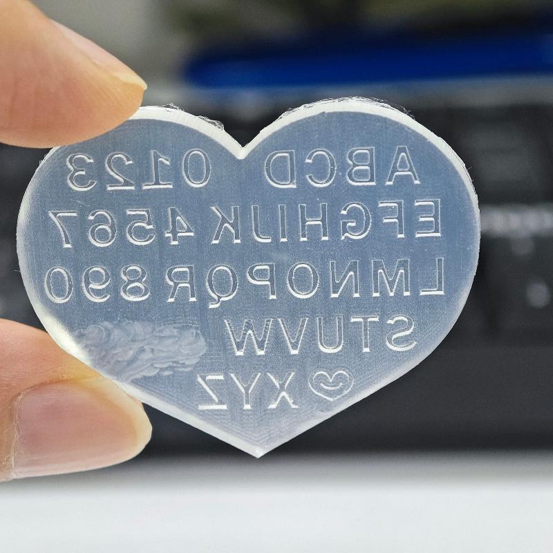 1/3 個アート装飾ユニバーサル英語文字デザインネイルシリコ - Resin Art Earrings Design のレビューと価格